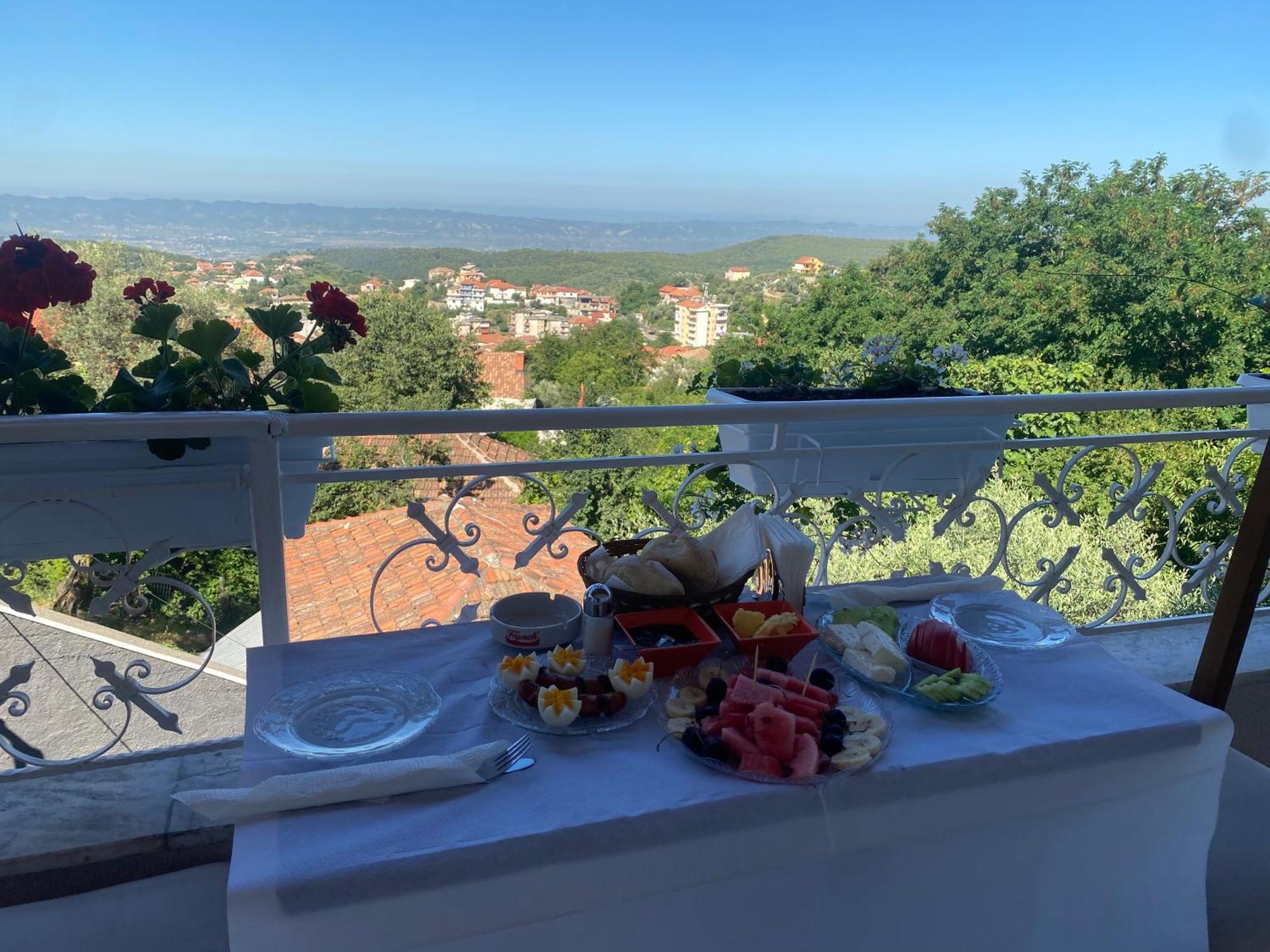 Alesio Guest House Krujë Extérieur photo