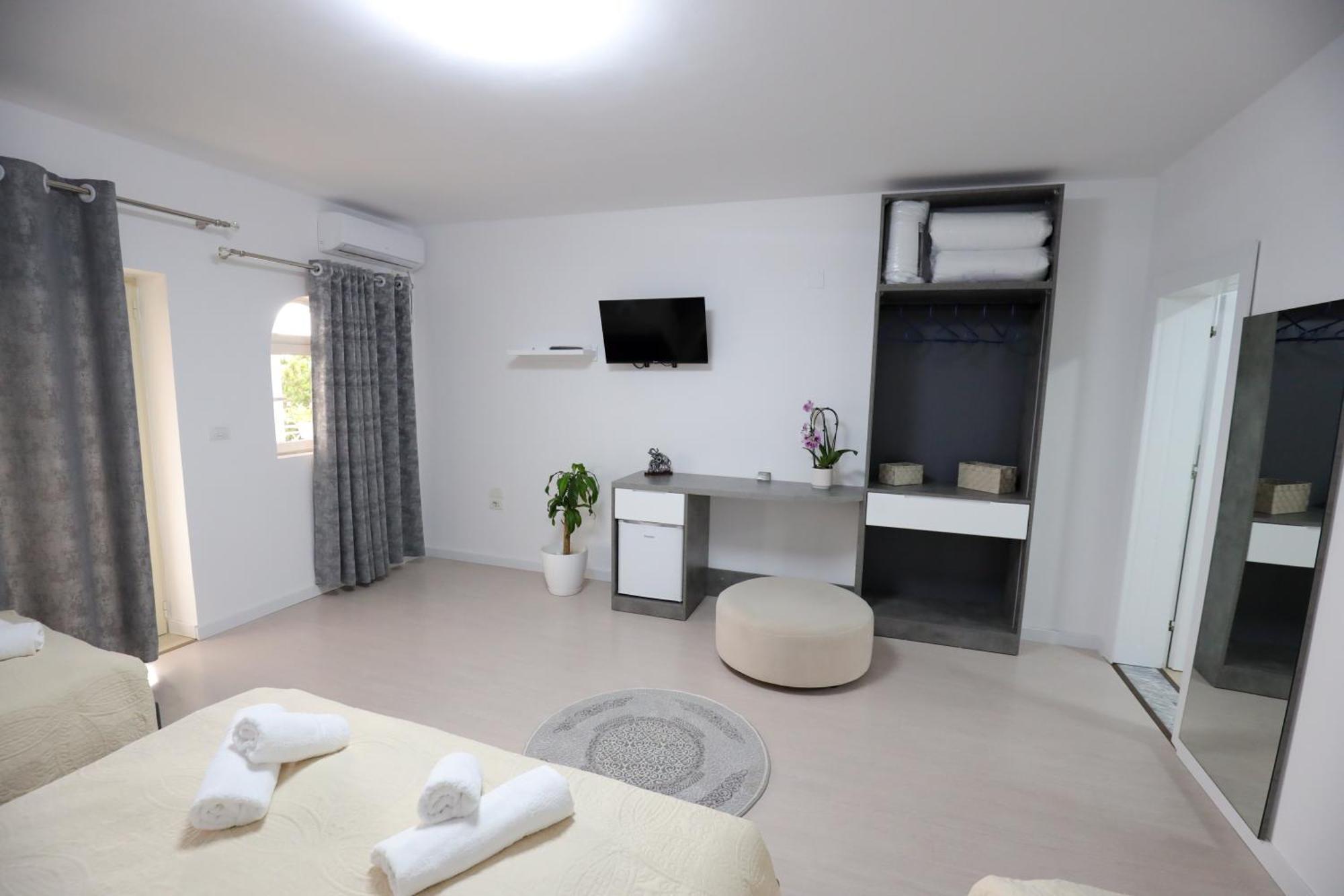 Alesio Guest House Krujë Extérieur photo